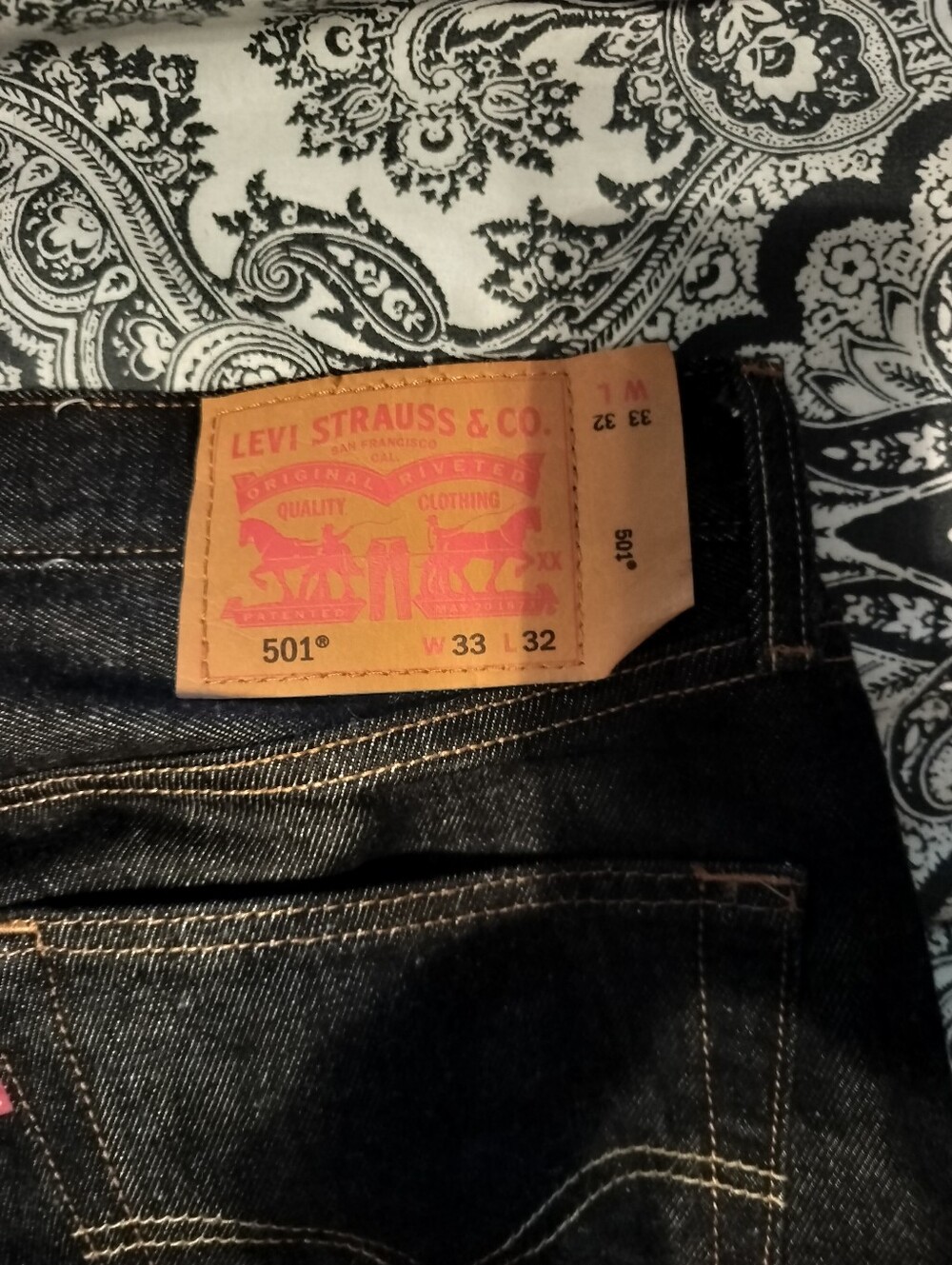 Levi's 501® Men's Straight Dark Indigo Jeans.  33x32